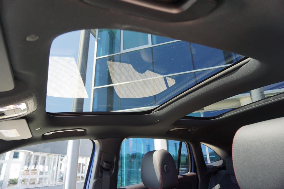 Mercedes-Benz GLA SUV 1,3 l 120 kw