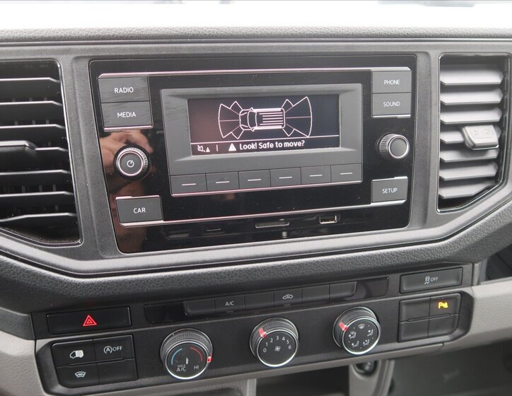 Volkswagen Crafter 16