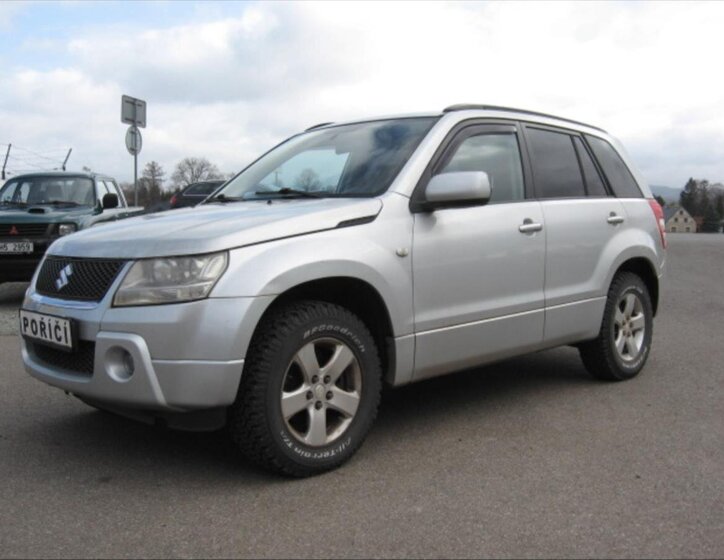 Suzuki Grand Vitara Kombi 2,0 l 103 kw