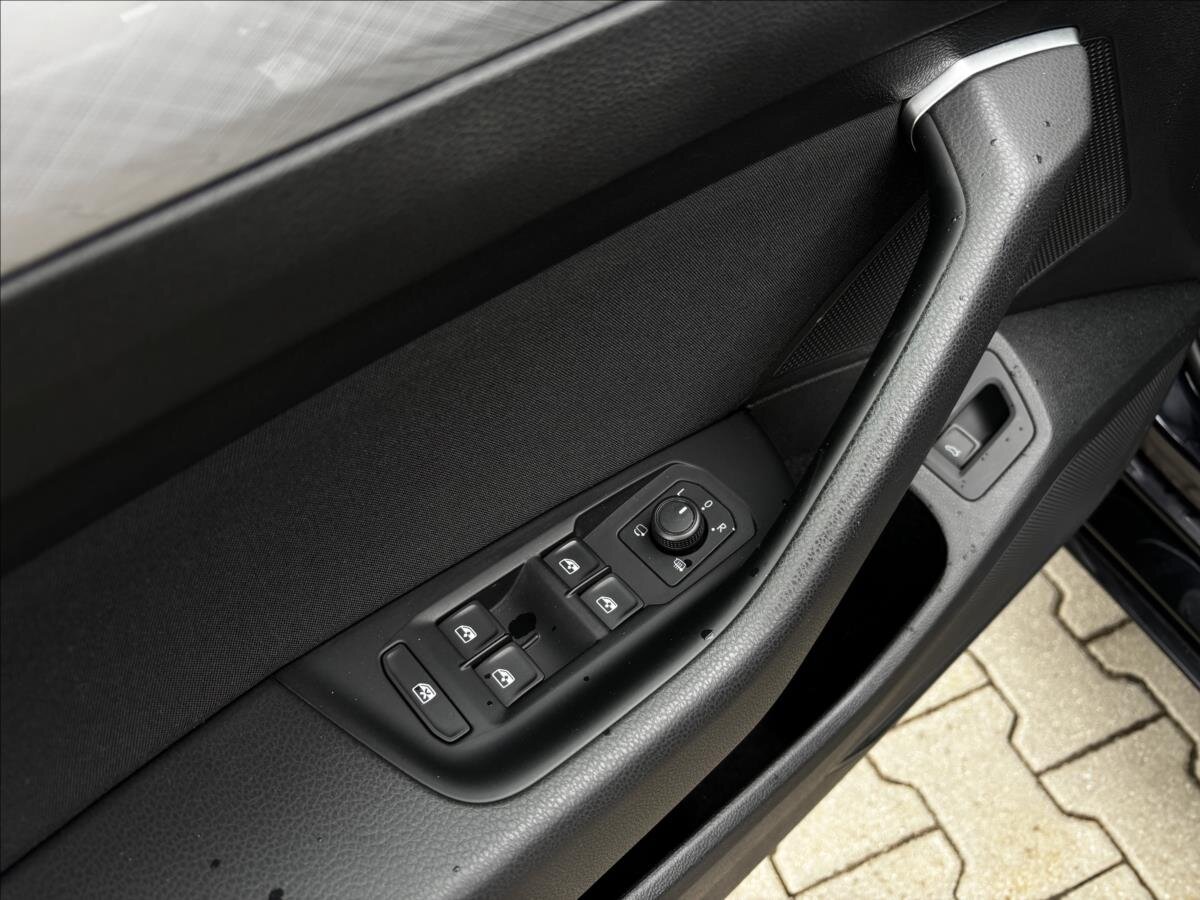 Volkswagen Passat Kombi 1,5 l 110 kw