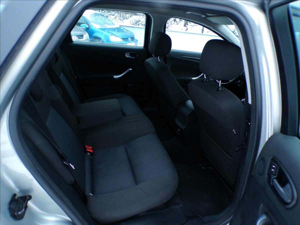 Ford Mondeo Kombi 2,0 l 103 kw