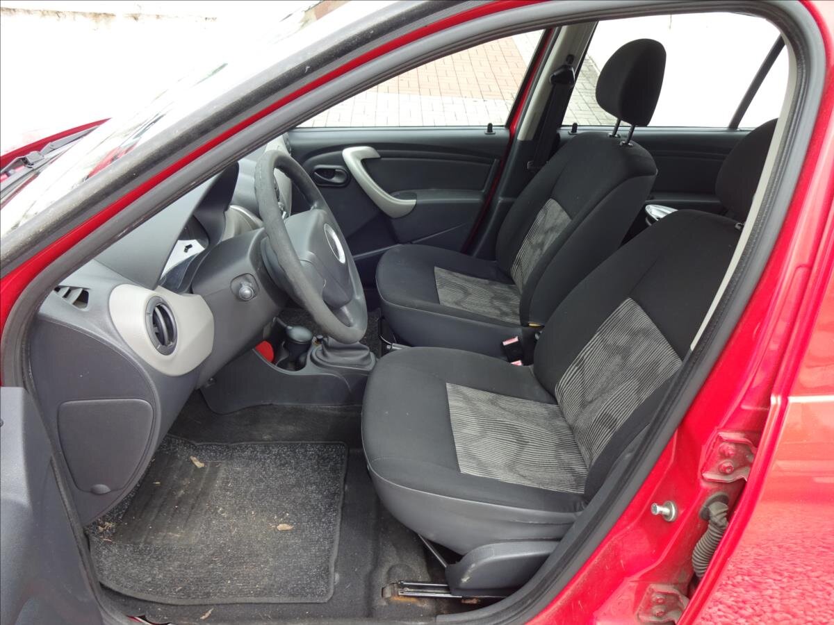 Dacia Sandero Hatchback 1,4 l 55 kw