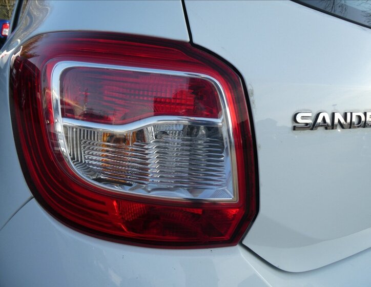 Dacia Sandero Hatchback 1,1 l 55 kw