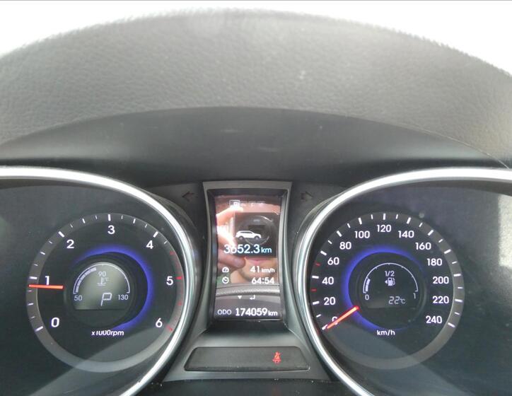 Hyundai Grand Santa Fe 42