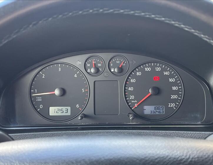 Volkswagen Caravelle 12