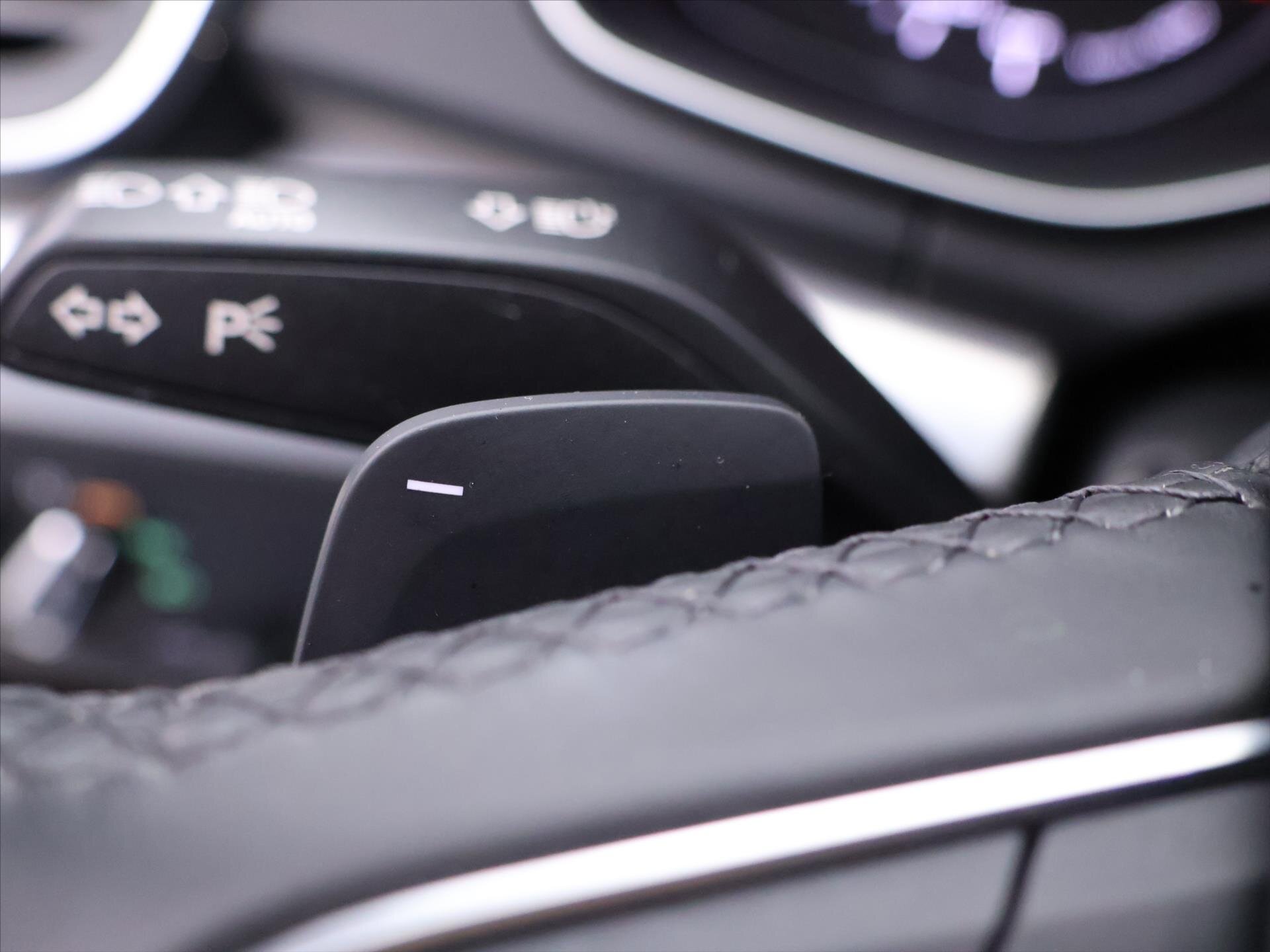 Audi Q5 SUV / Terénní 2,0 l 150 kw