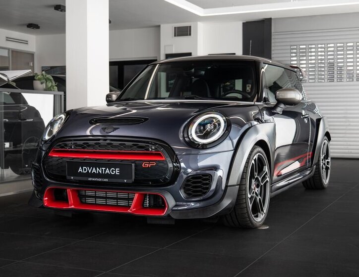 Mini Cooper Hatchback 2,0 l 225 kw