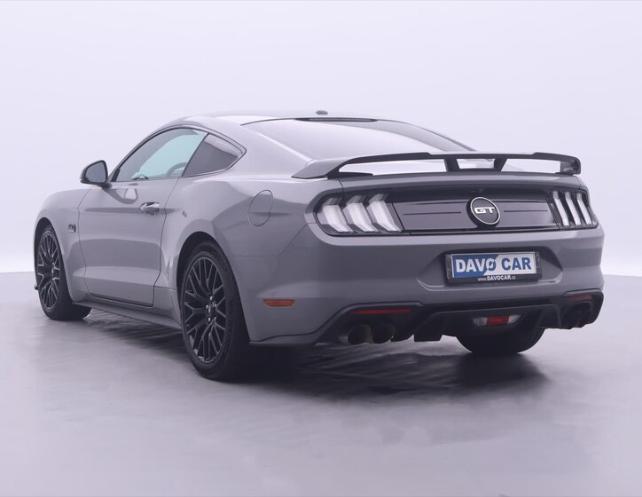 Ford Mustang 5