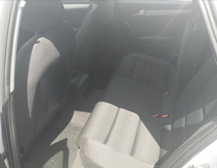 Audi A4 Kombi 2,0 l 88 kw