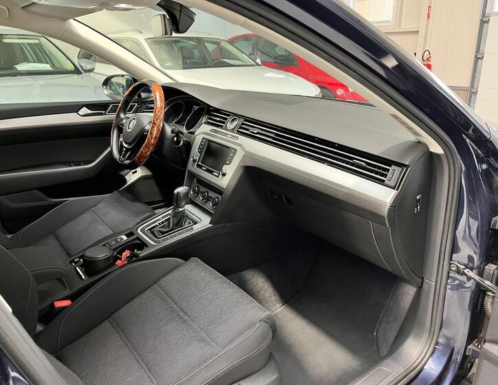 Volkswagen Passat 22