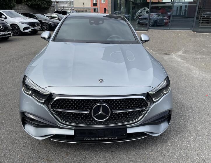 Mercedes-Benz Třídy E 2