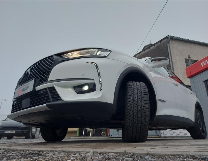 DS Automobiles DS7 Crossback SUV / Terénní 1,6 l 133 kw