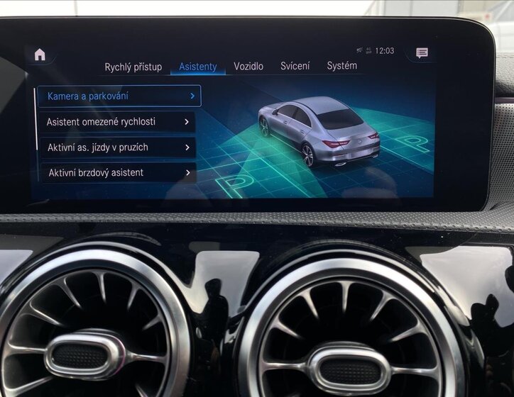 Mercedes-Benz CLA Kupé 1,3 l 118 kw