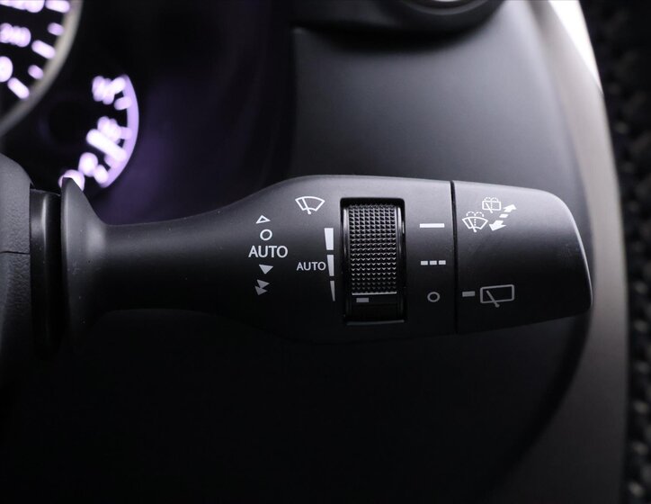 Lexus NX 300h SUV 2,5 l 114 kw