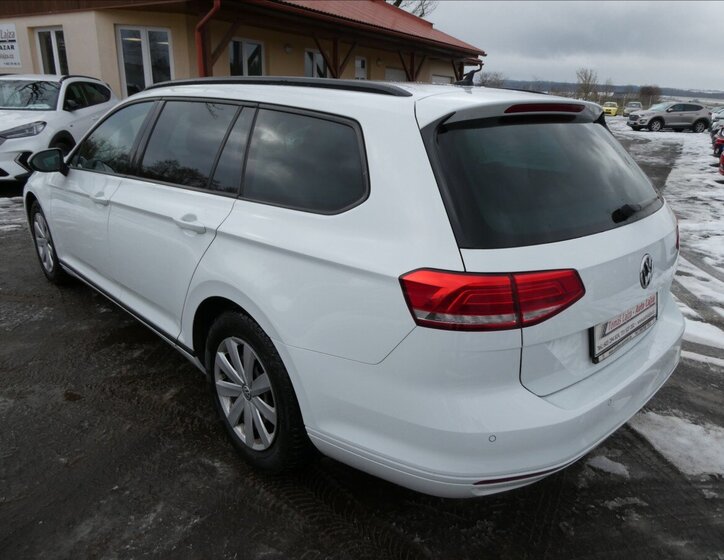 Volkswagen Passat Kombi 2,0 l 110 kw