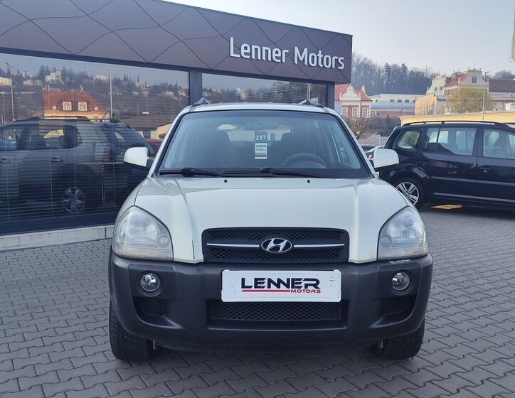 Hyundai Tucson SUV / Terénní 2,0 l 103 kw