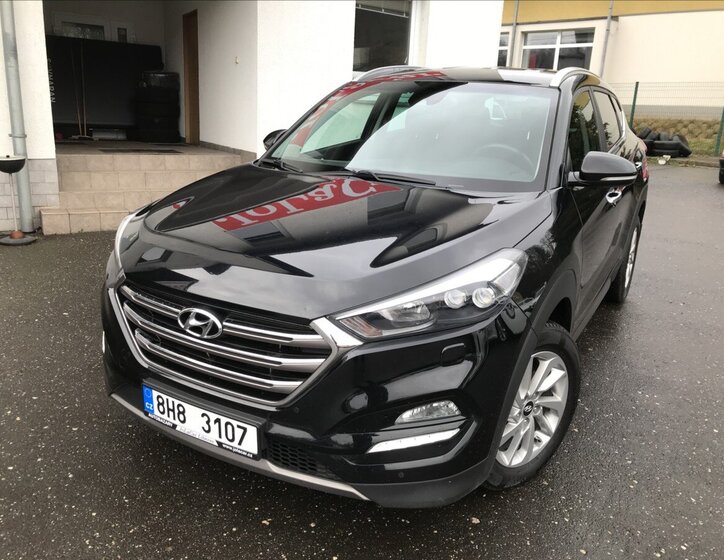Hyundai Tucson CUV 1,7 l 104 kw