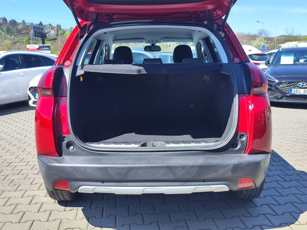 Peugeot 2008 SUV / Terénní 1,2 l 81 kw