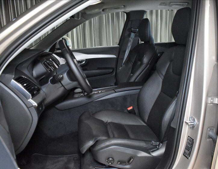 Volvo XC90 7
