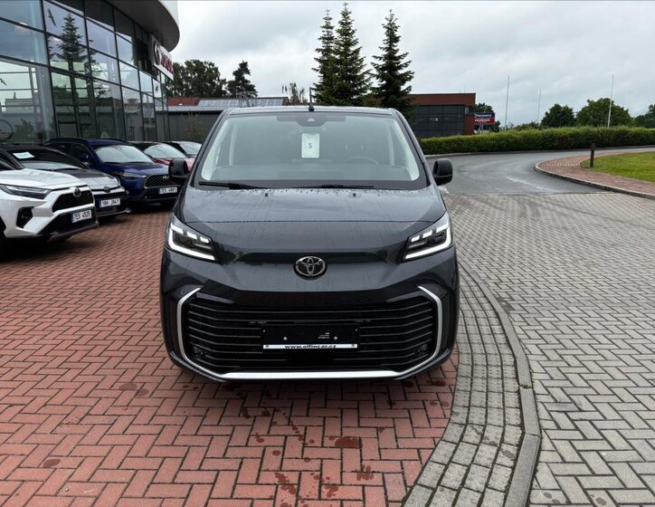 Toyota ProAce Verso 2