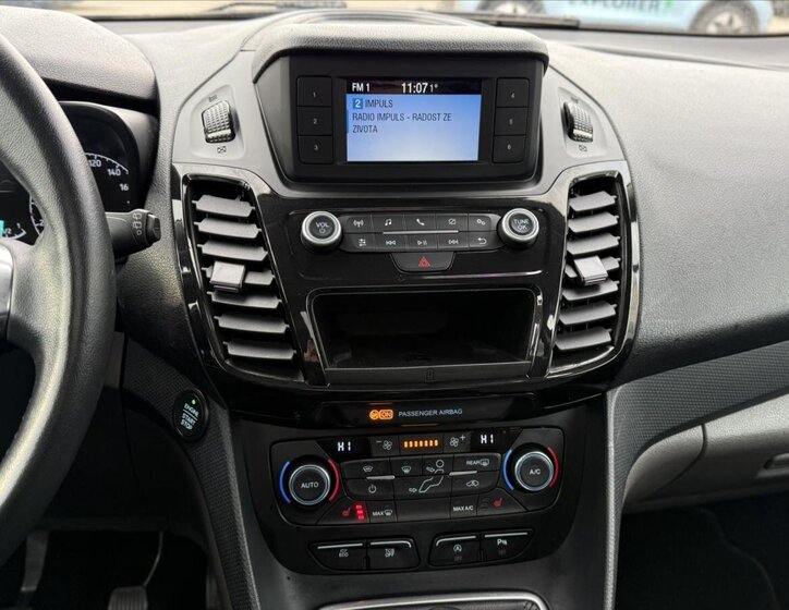 Ford Tourneo Connect 24