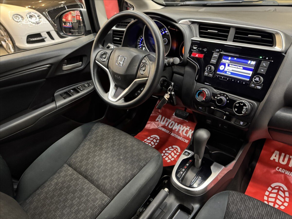 Honda Jazz Hatchback 1,3 l 75 kw