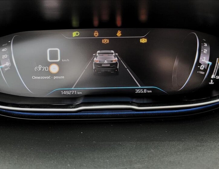 Peugeot 3008 SUV / Terénní 1,5 l 96 kw