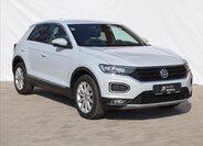 Volkswagen T-Roc CUV / Crossover 1,5 l 110 kw