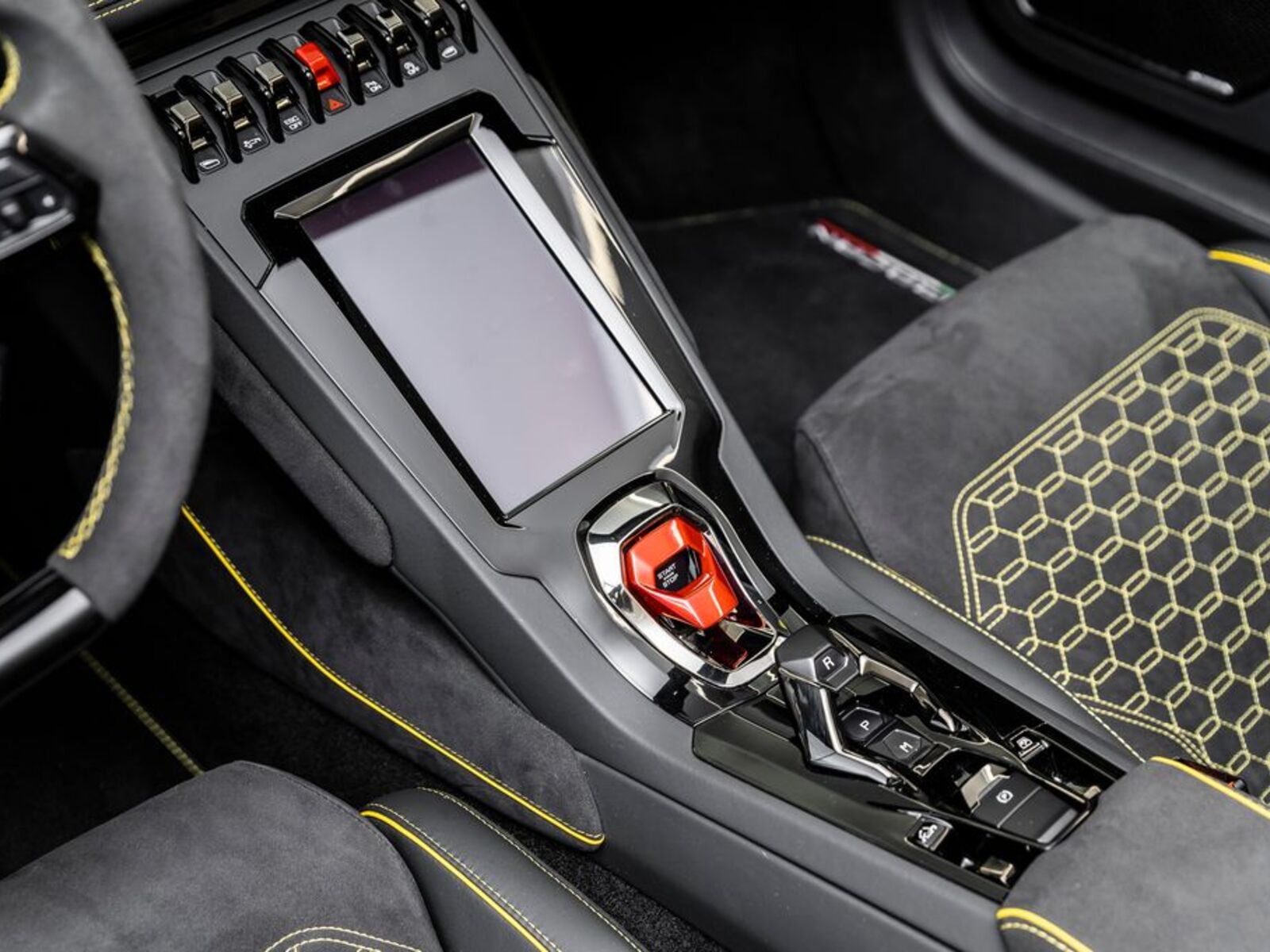 Lamborghini Huracán 16