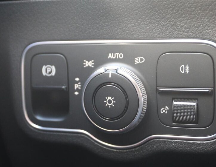 Mercedes-Benz Třídy B Kombi 1,3 l 100 kw