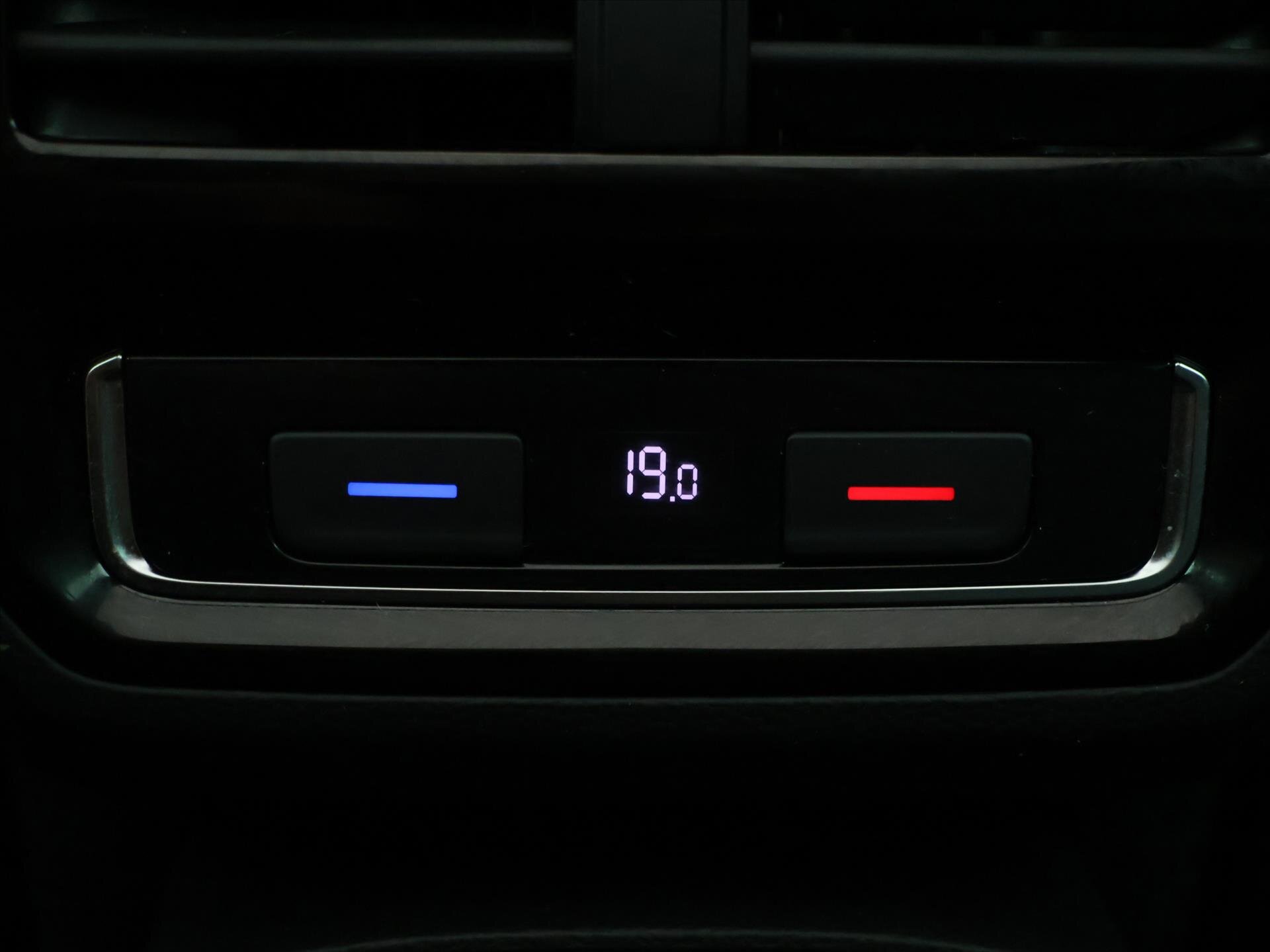 Volkswagen Passat Kombi 1,5 l 110 kw