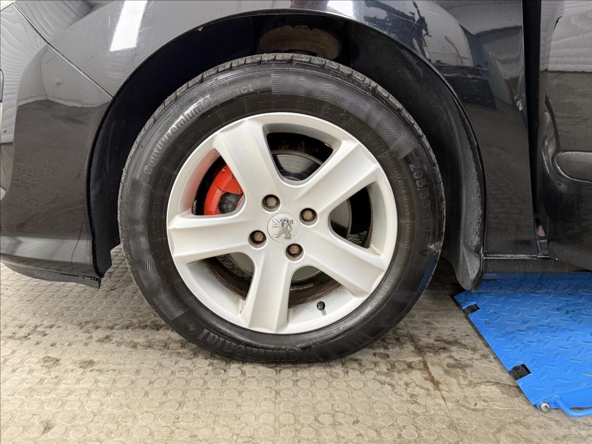 Peugeot 308 Hatchback 1,4 l 70 kw