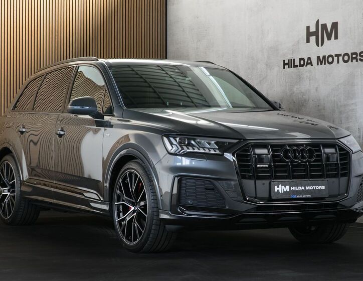 Audi Q7 1