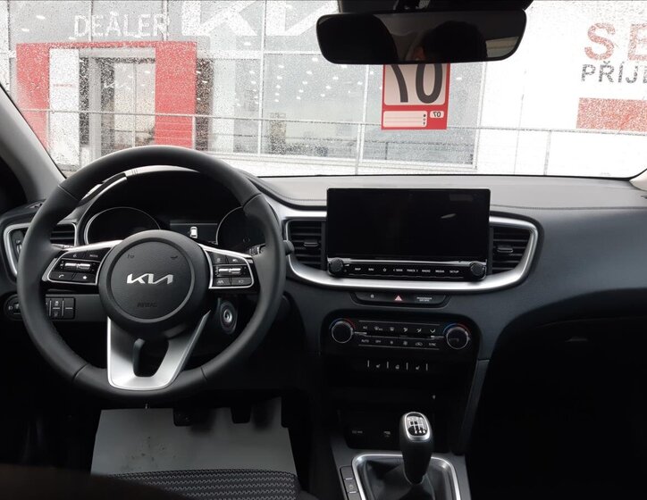 KIA Ceed 10