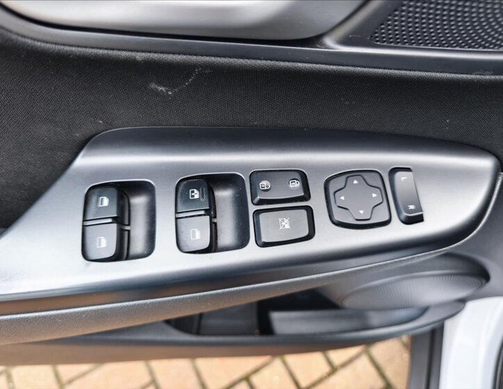 Hyundai Kona SUV / Terénní 998,0 88 kw