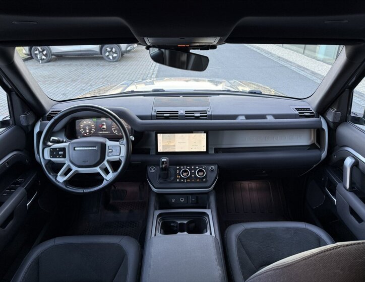Land Rover Defender SUV / Terénní 3,0 l 183 kw