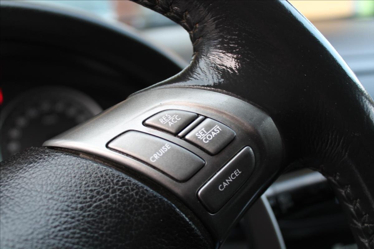 Subaru Legacy Kombi 2,0 l 121 kw