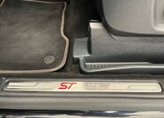 Ford S-MAX MPV 2,5 l 140 kw