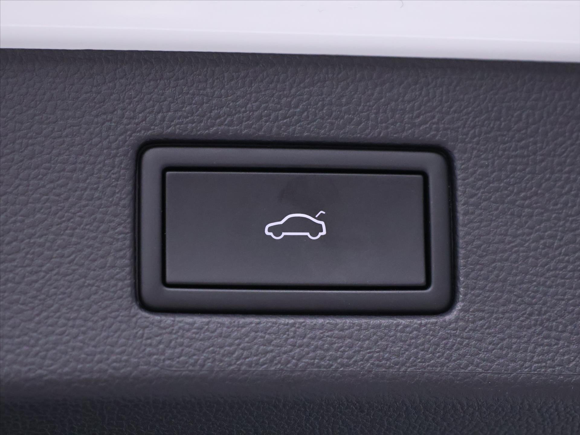 Volkswagen Arteon Kombi 2,0 l 110 kw