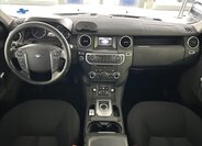 Land Rover Discovery 9