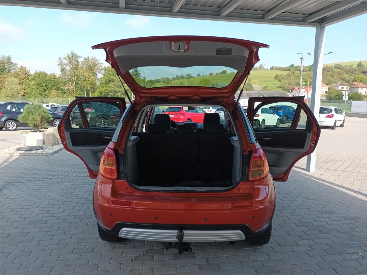 Suzuki SX4 Hatchback 1,6 l 79 kw