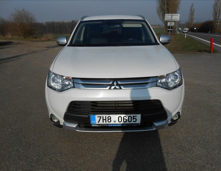 Mitsubishi Outlander Kombi 2,3 l 110 kw