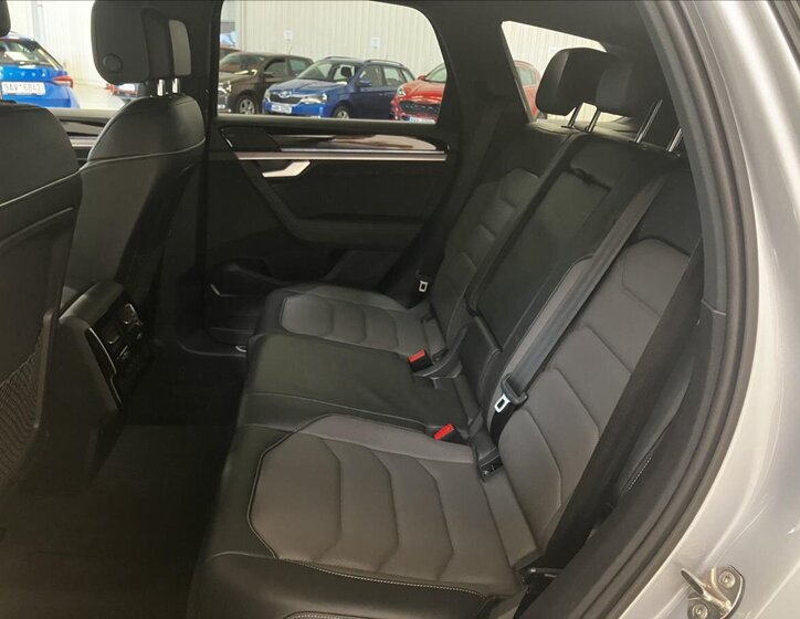 Volkswagen Touareg 20