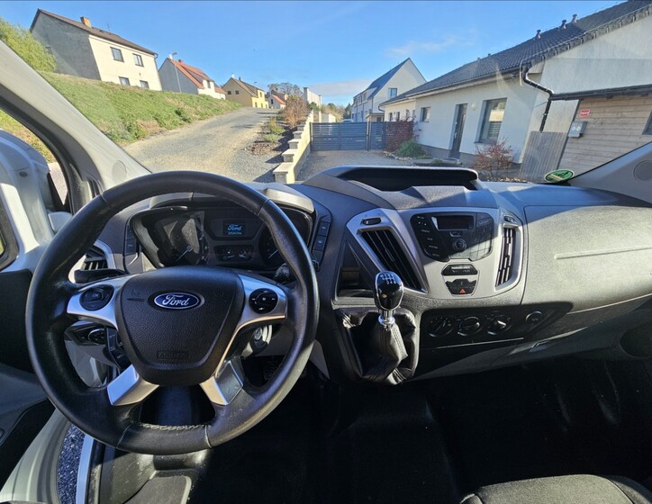 Ford Transit Custom 9