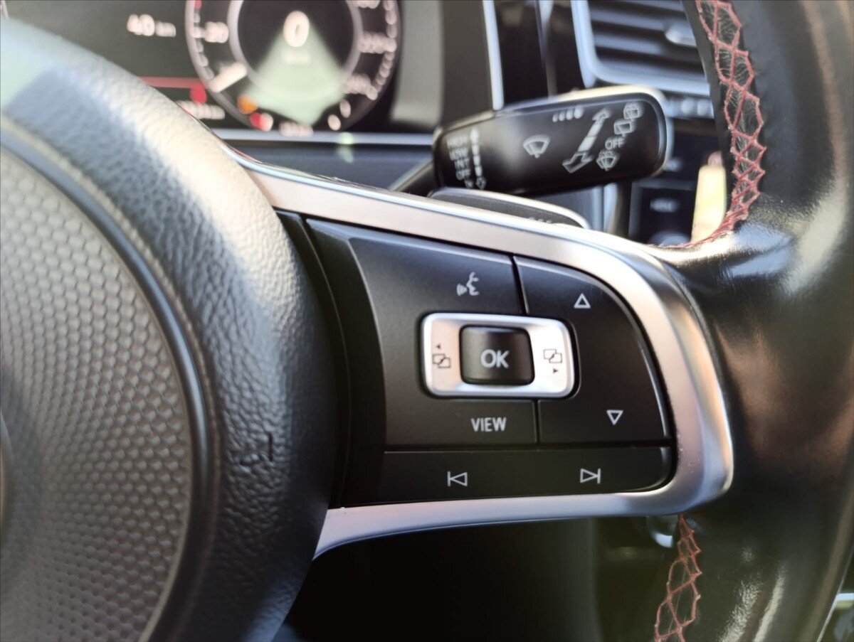 Volkswagen Golf Hatchback 2,0 l 180 kw