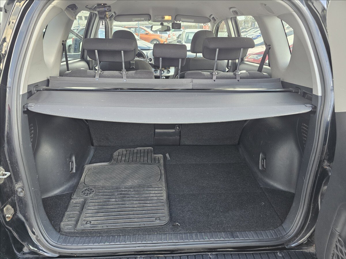 Toyota RAV4 Kombi 2,2 l 100 kw