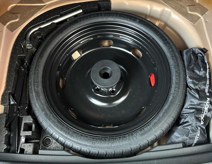 Škoda Karoq SUV / Terénní 1,5 l 110 kw