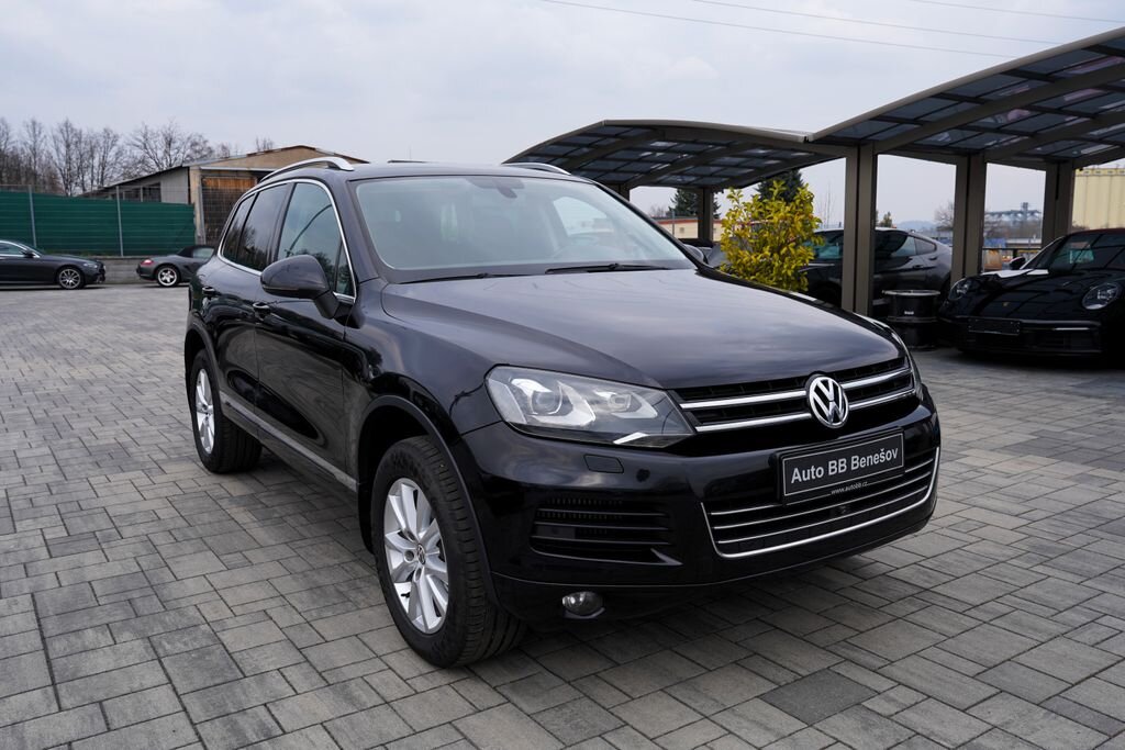 Volkswagen Touareg SUV / Terénní 3,0 l 176 kw