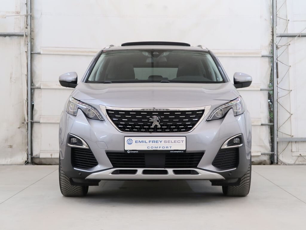 Peugeot 5008 SUV / Terénní 1,2 l 96 kw