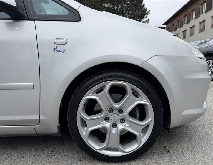 Ford C-MAX MPV 1,8 l 85 kw